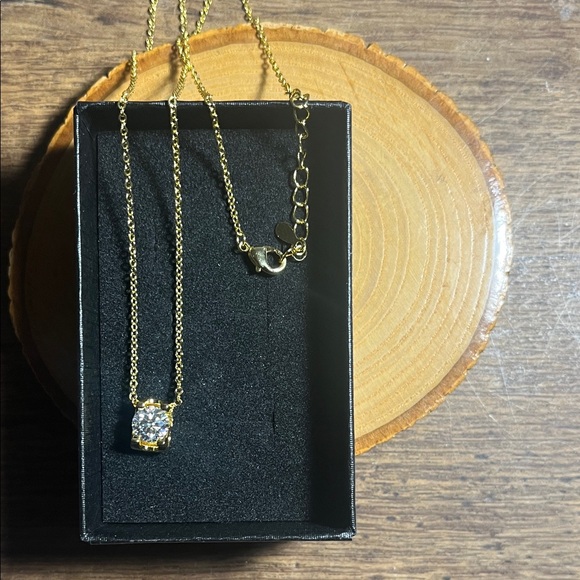 Moissanite 1 ct Gold Necklace - Picture 1 of 10